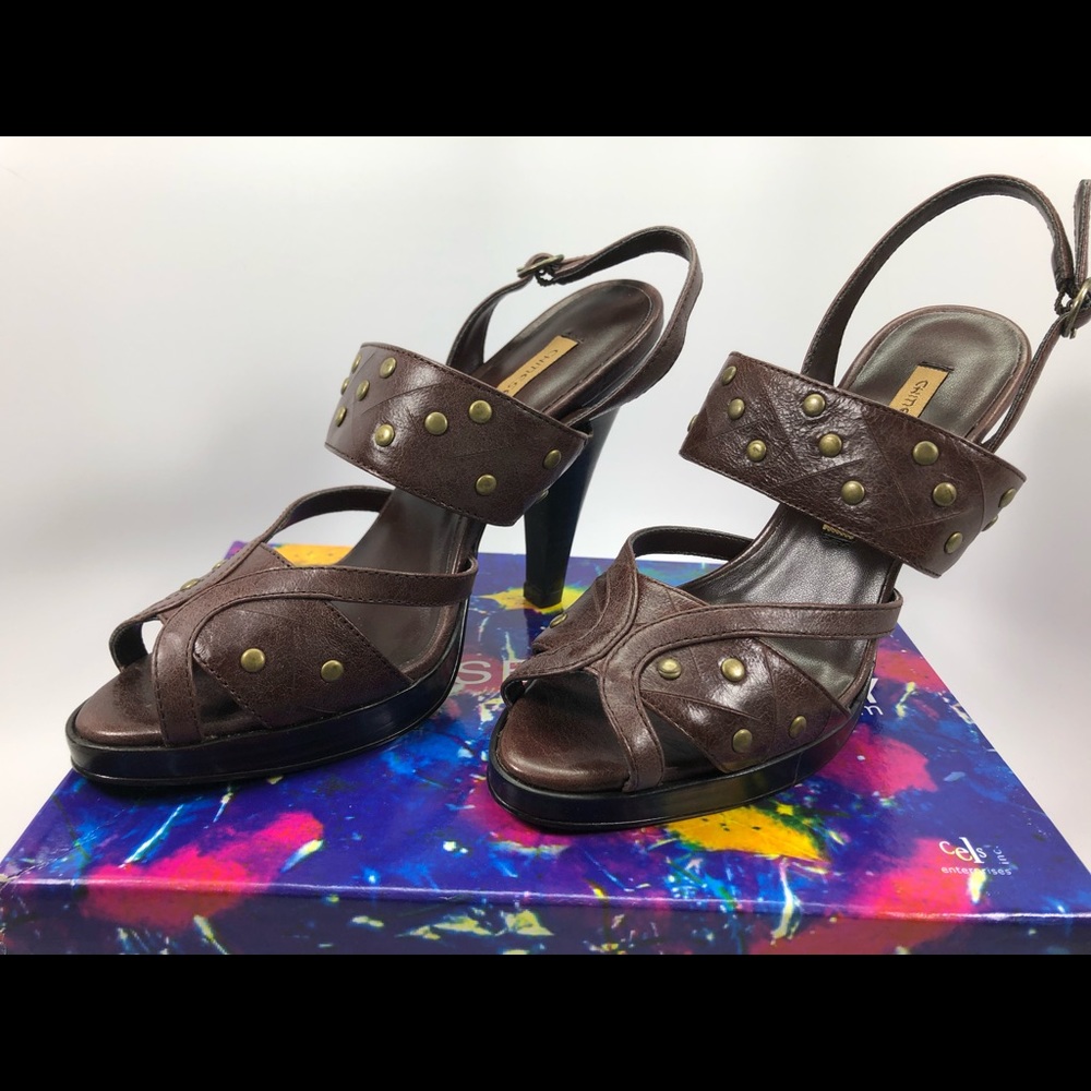 Chinese Laundry Women's Suzana Platform Pump - Picture 1 of 7